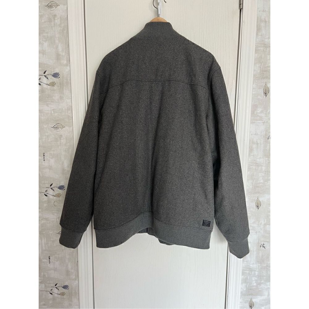 O’Neill Jacket - Picture 2 of 6